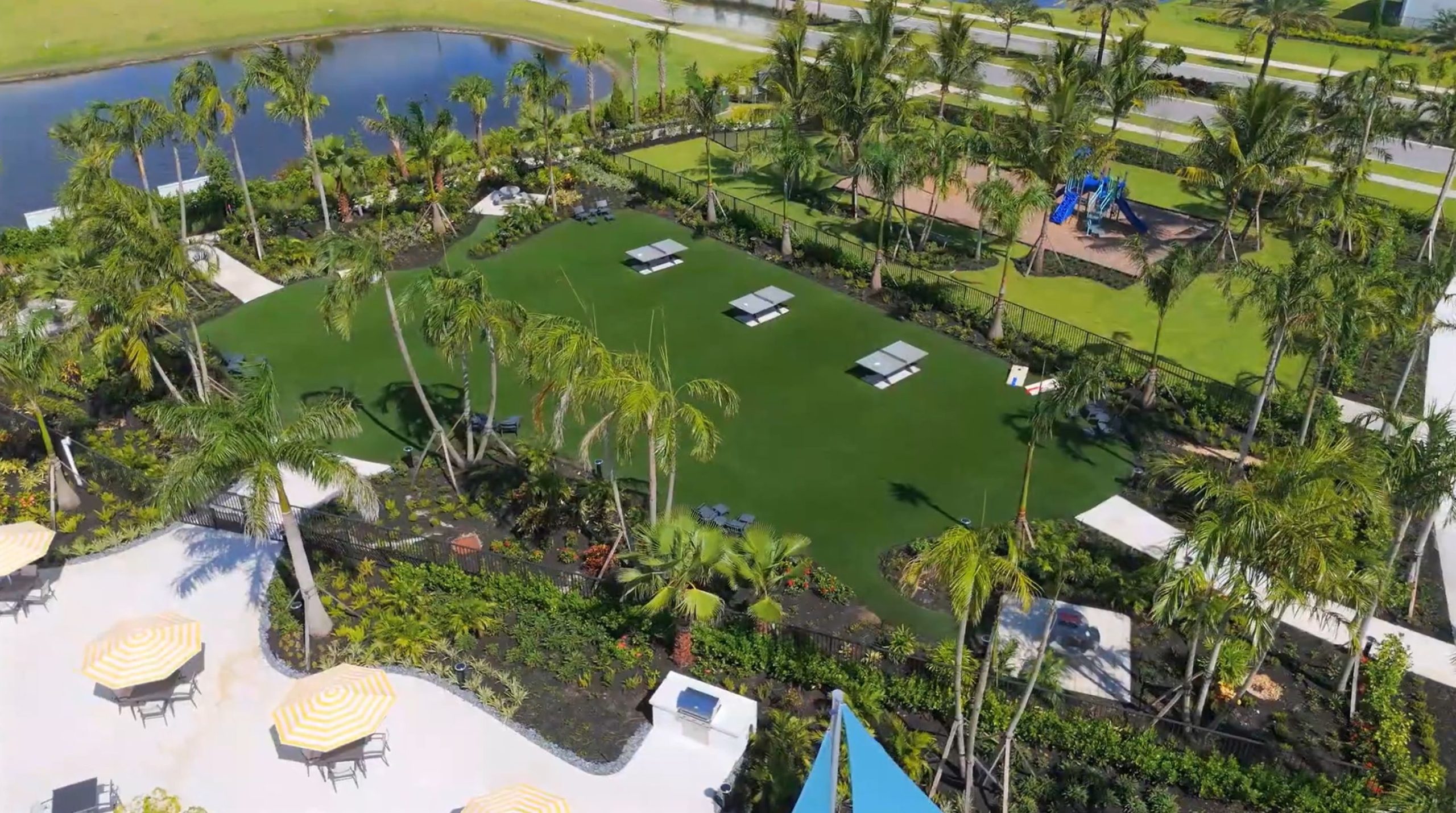 seville-tradition-port-st-lucie-fl-event-lawn-with-ping-pong
