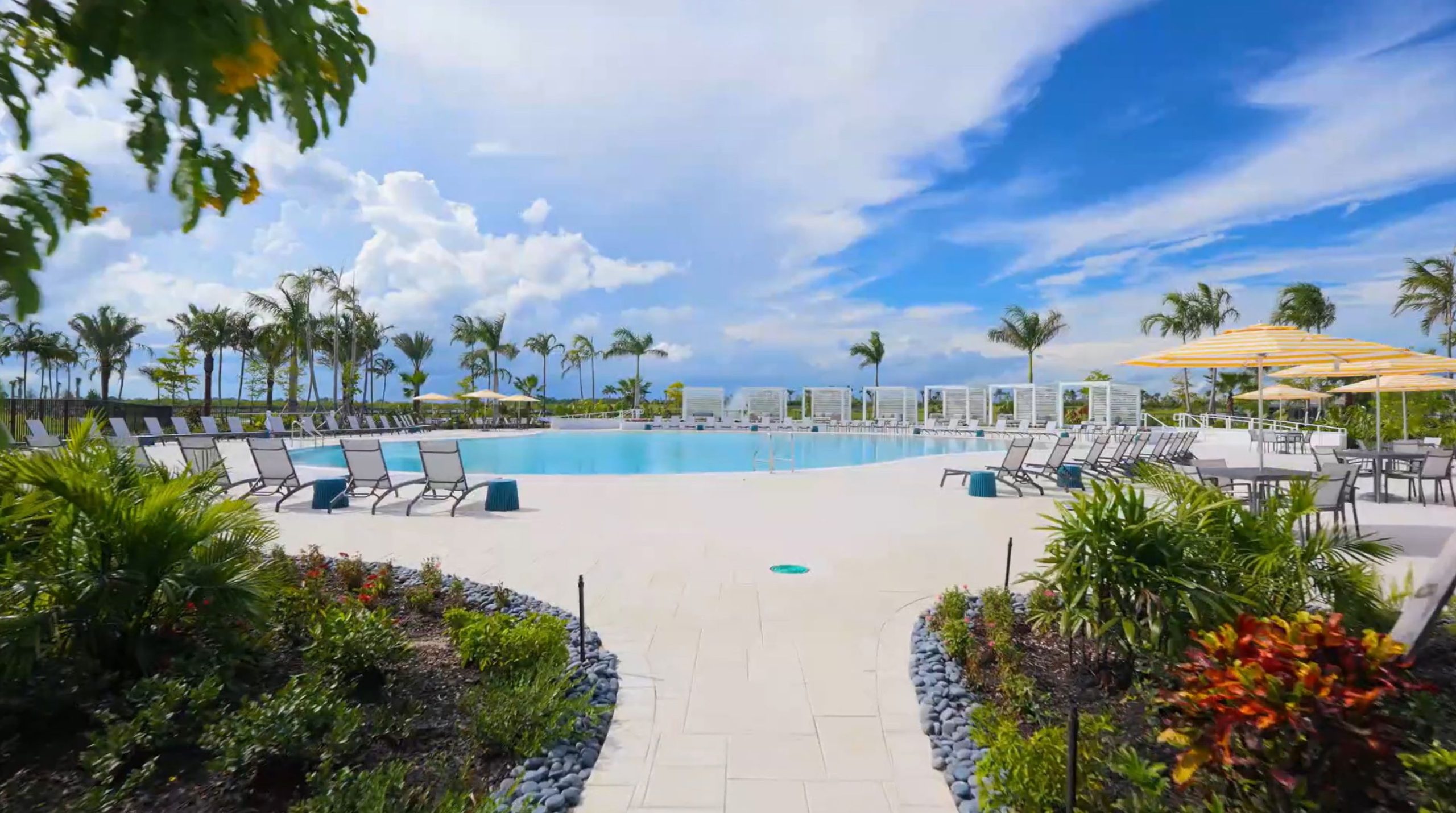 seville-tradition-port-st-lucie-fl-resort-style-pool1