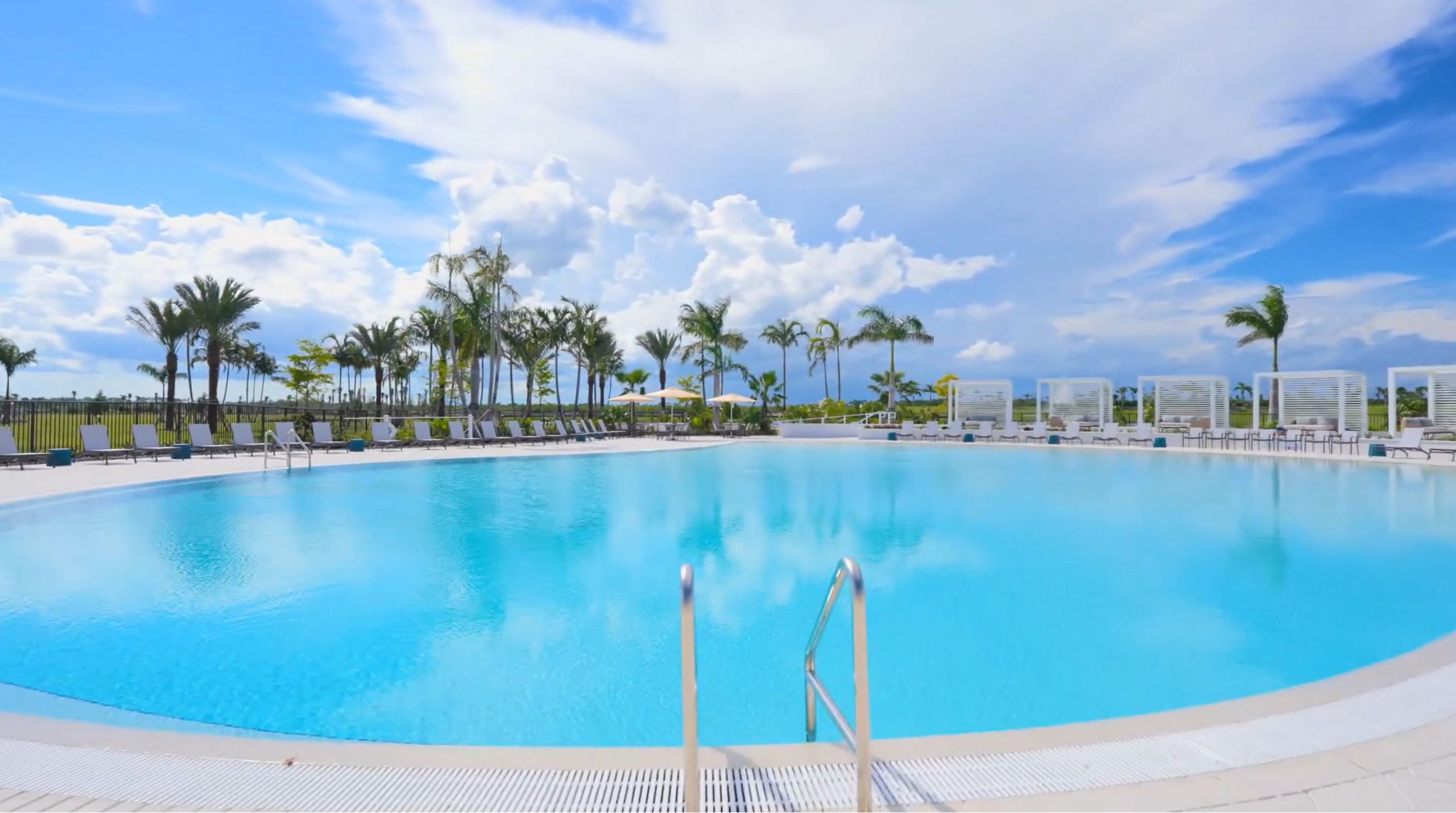 seville-tradition-port-st-lucie-fl-resort-style-pool4